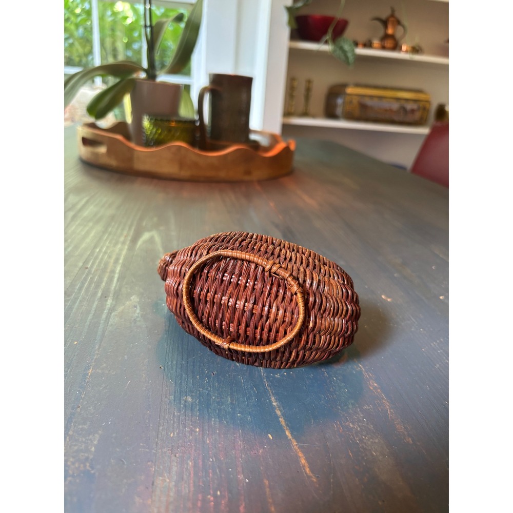 Vintage Miniature Wicker Bunny Basket Dark Brown Woven Rattan Easter Decor 5 in - Picture 3 of 9
